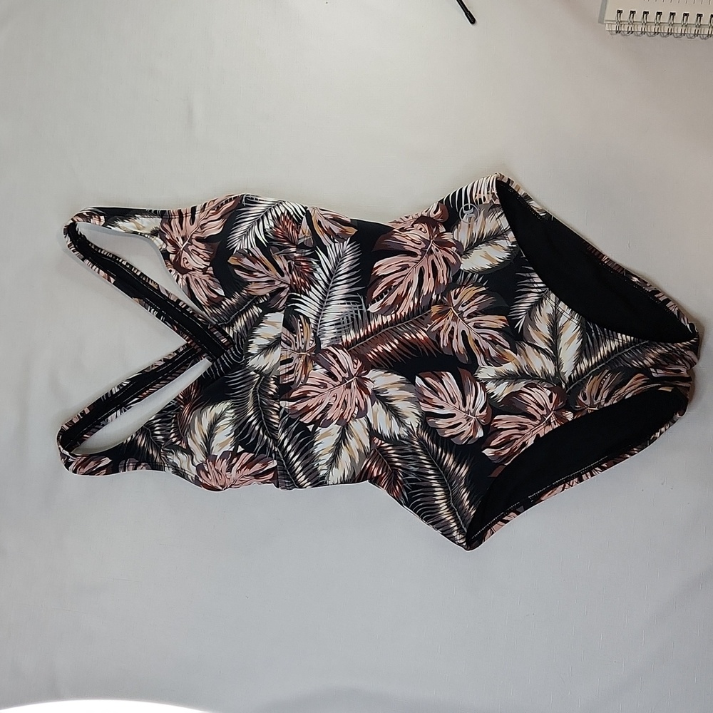 Hurley Scattered Palm One Piece Swimsuit. Size S - Picture 3 of 10